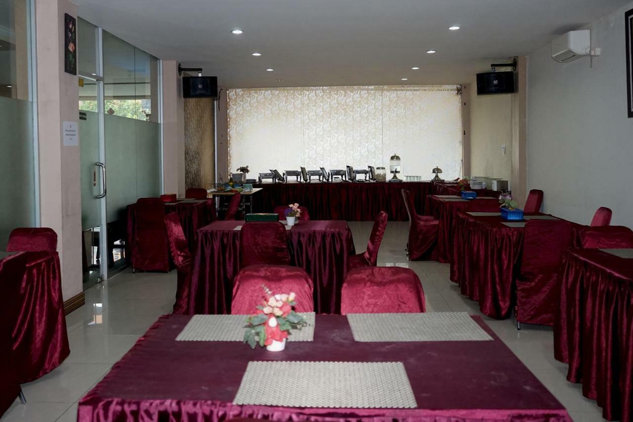 Hotel Golden Vella Pangkal Pinang Exterior foto